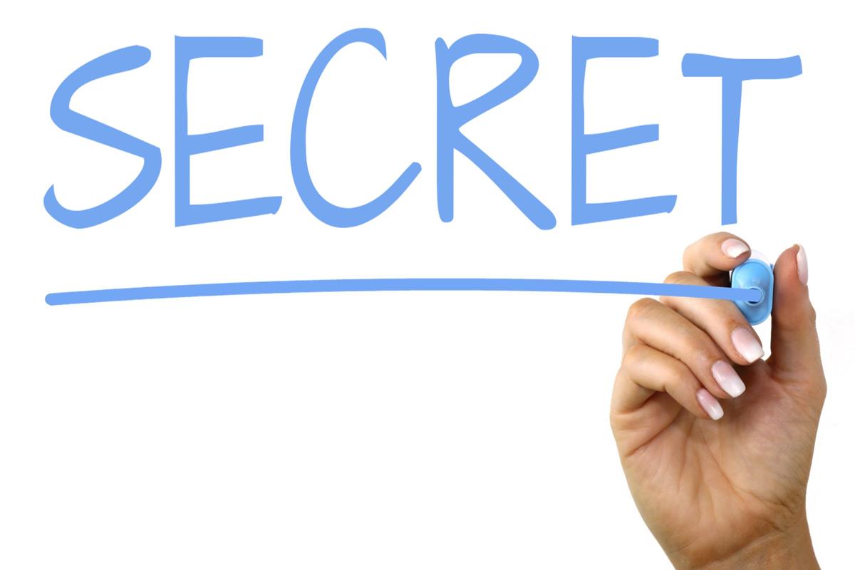 День устраивания секретиков