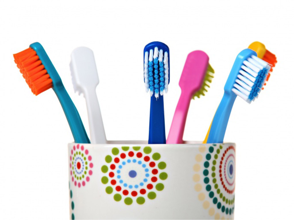 День рождения зубной щетки
